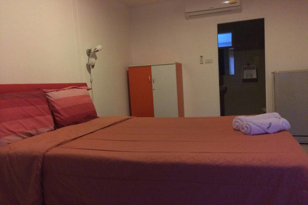 Happy House 51 Hotel Hua Hin Exterior photo